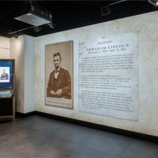 Rolland Center 23 DC 5 Projection Display