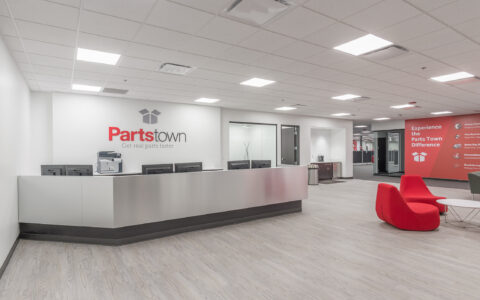 Partstown Front Desk